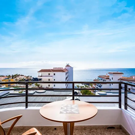 Edith - Complex Tagara, Fully Equipped, Ac And Pool Apartment *