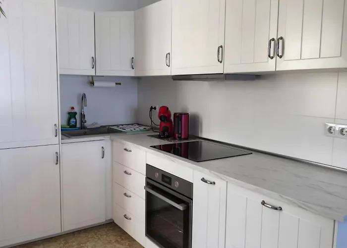 Edith - Complex Tagara, Fully Equipped, Ac And Pool Lägenhet *