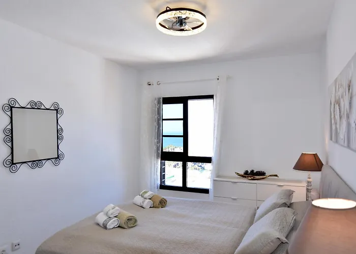 Edith - Complex Tagara, Fully Equipped, Ac And Pool * Puerto de Santiago (Tenerife)