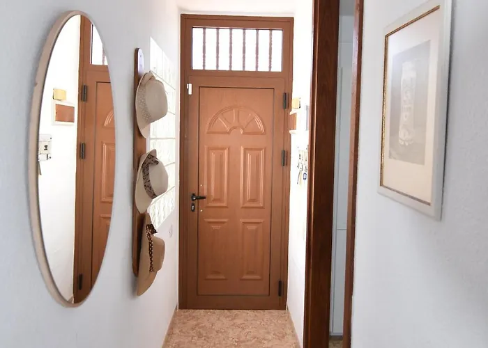 Edith - Complex Tagara, Fully Equipped, Ac And Pool Apartmán *