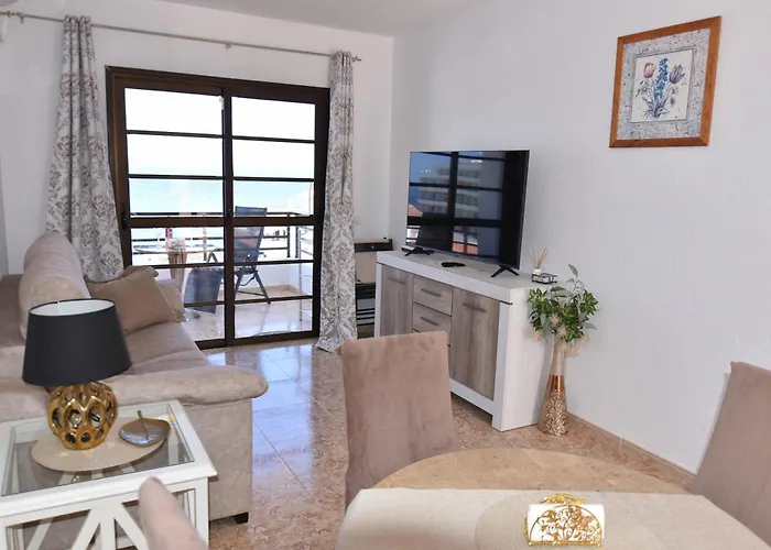 Edith - Complex Tagara, Fully Equipped, Ac And Pool